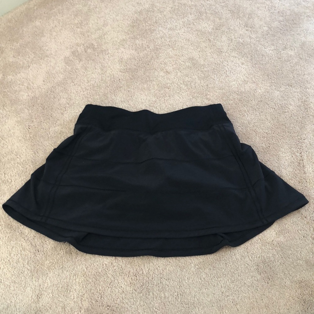 Lululemon Black skort size 4